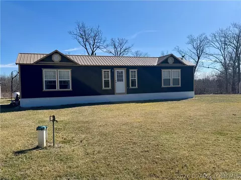 11684 Forest Dr, Versailles, MO 65084