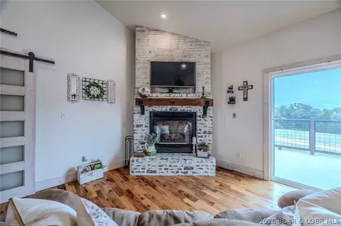 Living - 367 Hwy Mm, Eldon, MO 65026 photo 2 of 2