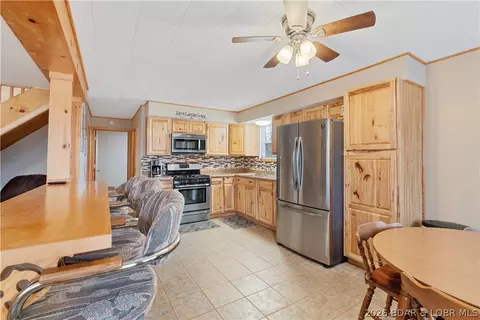 Kitchen - 31048 Broken Circle Rd, Stover, MO 65078 photo 2 of 5