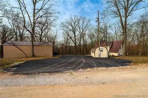Exterior - 31048 Broken Circle Rd, Stover, MO 65078 photo 8 of 15
