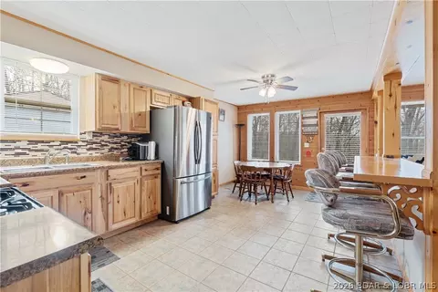 Kitchen - 31048 Broken Circle Rd, Stover, MO 65078 photo 3 of 5