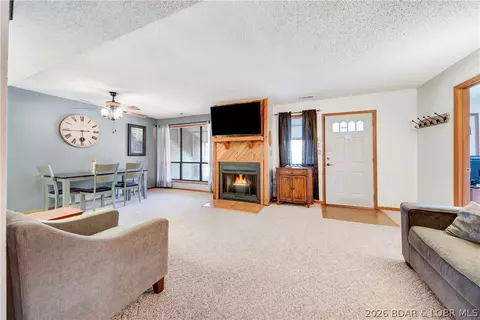 173 Bentwood Ct #173, Lake Ozark, MO 65049
