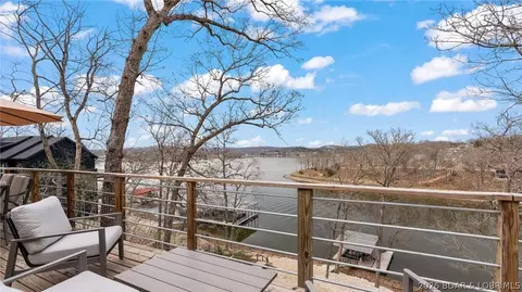 375 Admirals Pt, Climax Springs, MO 65324