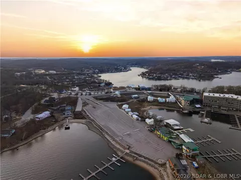 2222 Bittersweet Rd #1C, Lake Ozark, MO 65049
