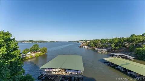 441 Northport Dr #441, Lake Ozark, MO 65049