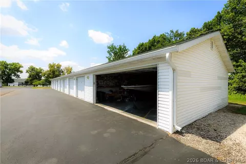 Exterior - 601 Park Place Dr #1A, Kaiser, MO 65047 photo 11 of 20