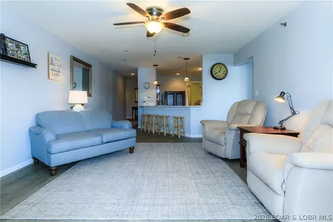 Living - 601 Park Place Dr #1A, Kaiser, MO 65047 photo 3 of 4