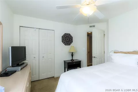 Bedroom - 601 Park Place Dr #1A, Kaiser, MO 65047 photo 7 of 8