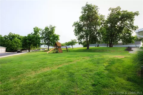 Exterior - 601 Park Place Dr #1A, Kaiser, MO 65047 photo 13 of 20