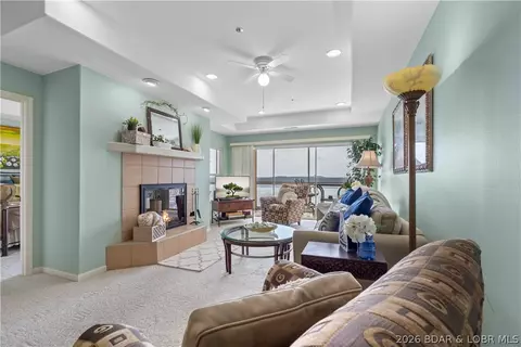 116 Emerald Bay Dr #2C, Lake Ozark, MO 65049