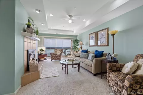 116 Emerald Bay Dr #2C, Lake Ozark, MO 65049