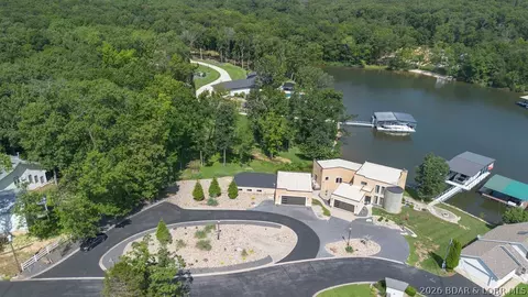 149 Thornwood Cir, Sunrise Beach, MO 65079