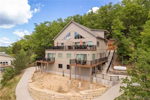 250 Yacht Club Landing Dr, Lake Ozark, MO 65049