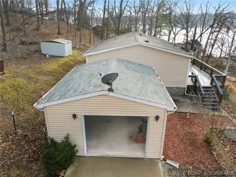 38 Barr Harbour Ln, Gravois Mills, MO 65037