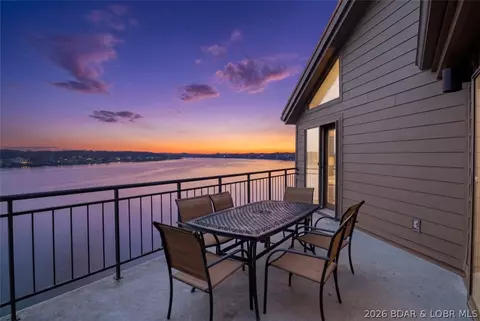 4473 Hamrock Ln #332, Osage Beach, MO 65065