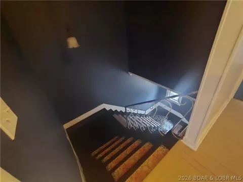 Entry Way - 1105 Lay Ave, Warsaw, MO 65355 photo 6 of 12