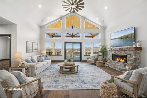 31291 Los Breezes Cir, Rocky Mount, MO 65072