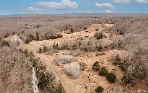 21657 Sawmill Rd, Versailles, MO 65084