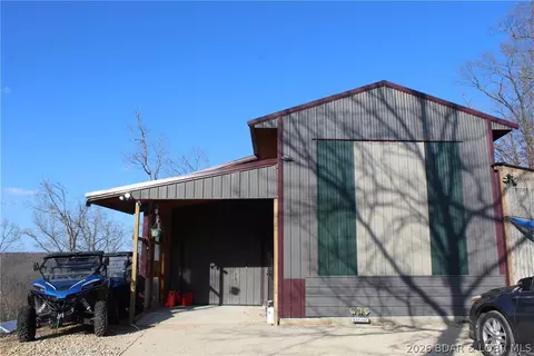 30932 Blackbird Rd, Stover, MO 65078