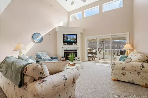 315 Visions Dr #4B, Camdenton, MO 65020