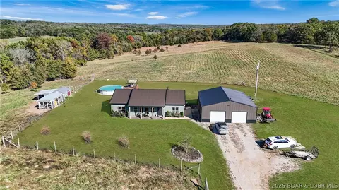 118 Uncle Dee Rd, Brumley, MO 65017