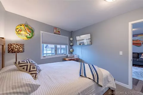 Bedroom - 41 Skyview Dr, Roach, MO 65787 photo 8 of 11