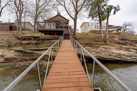41 Skyview Dr, Roach, MO 65787