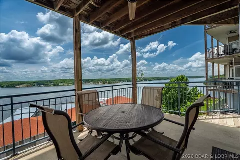 72 Palisades Lake View Dr #2B, Lake Ozark, MO 65049