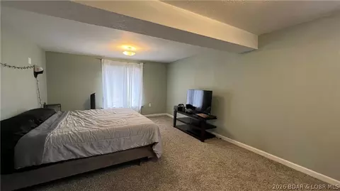 Bedroom - 985 Grace Dr, Eldon, MO 65026 photo 6 of 6