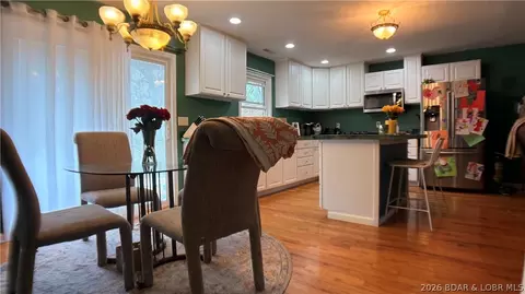Entry Way - 985 Grace Dr, Eldon, MO 65026 photo 3 of 4