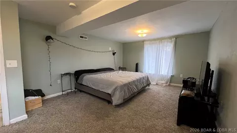 Bedroom - 985 Grace Dr, Eldon, MO 65026 photo 3 of 6