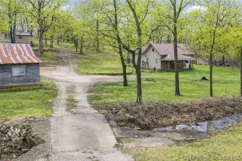 Exterior - 1718 S Aurora St, Eldon, MO 65026 photo 2 of 9