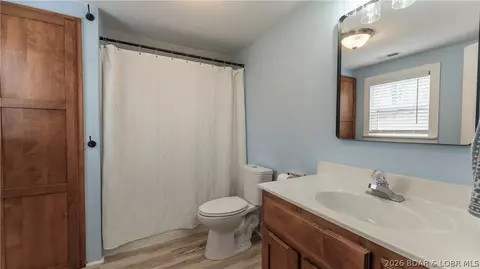 Bath - 1718 S Aurora St, Eldon, MO 65026 photo 1 of 2