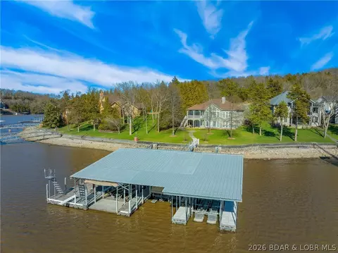 2147 Thunder Mountain Rd, Camdenton, MO 65020