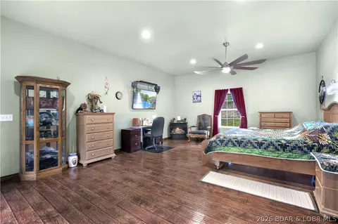 Bedroom - 411 Valley Spring Rd, Camdenton, MO 65020 photo 4 of 6