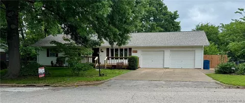 1007 Lawson Ave, Eldon, MO 65026