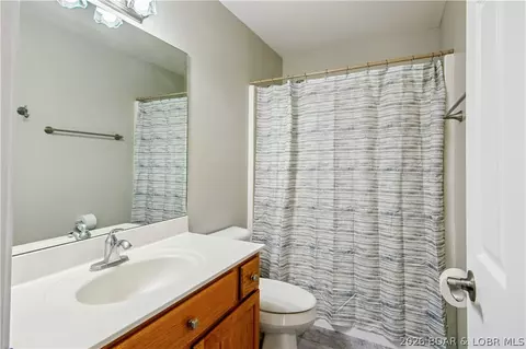 Bath - 1380 Bluff Dr, Osage Beach, MO 65065 photo 1 of 6