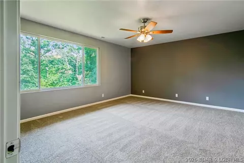 Bedroom - 1380 Bluff Dr, Osage Beach, MO 65065 photo 3 of 4