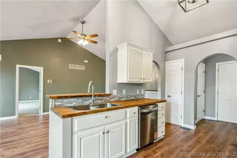 Entry Way - 1380 Bluff Dr, Osage Beach, MO 65065 photo 5 of 5
