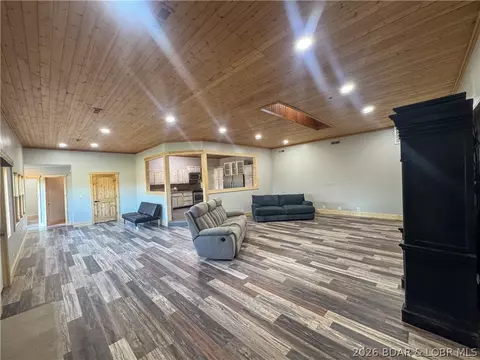 Living - 19655 Inlet Rd, Versailles, MO 65084 photo 5 of 9