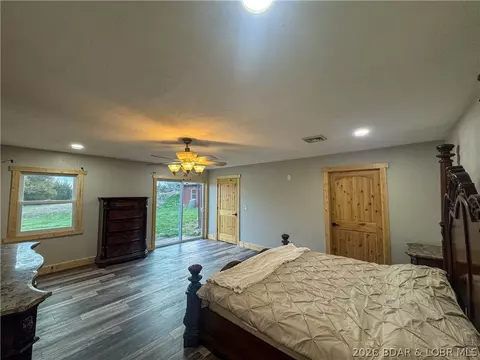 Bedroom - 19655 Inlet Rd, Versailles, MO 65084 photo 2 of 9