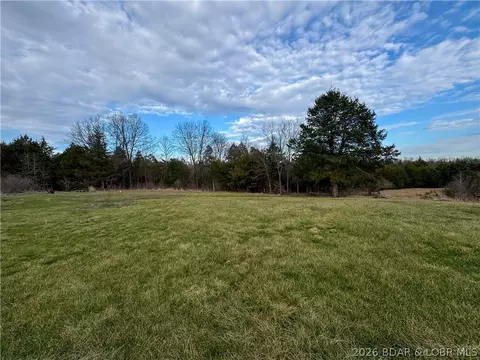 Exterior - 19655 Inlet Rd, Versailles, MO 65084 photo 1 of 2