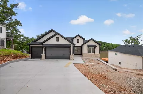 55 Hollow Oak Ct, Sunrise Beach, MO 65079