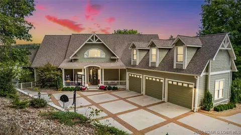 323 Cherry Hill Dr, Lake Ozark, MO 65049