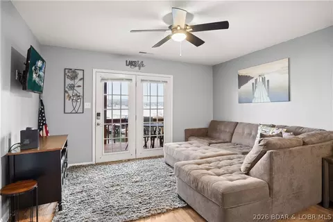160 Tara Rd #901, Lake Ozark, MO 65049
