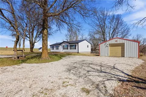 1464 N Oak St, Eldon, MO 65026 photo 1