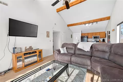 52 Wrenwood Cir #3A, Lake Ozark, MO 65049