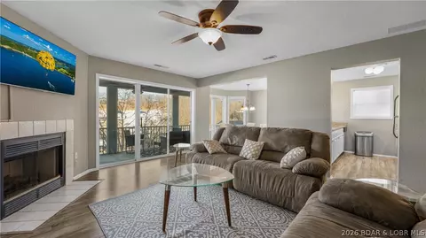 258 Regatta Bay Cir #2D, Lake Ozark, MO 65049