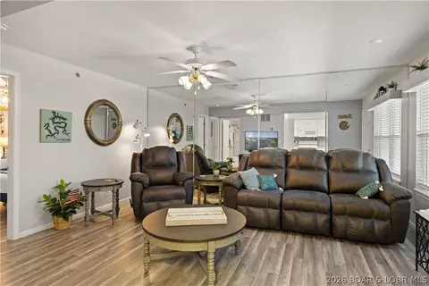 40 Lighthouse Rd #1-302, Lake Ozark, MO 65049