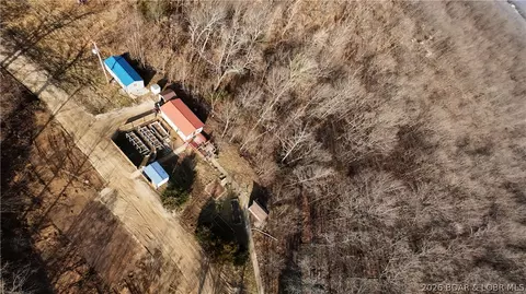 8935 Mini Farm Dr, Gravois Mills, MO 65037